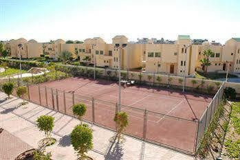 Royal Lagoons Aqua Park Hurghada Exterior photo